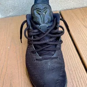USED LIKE NEW in very good condition. Nike Kobe Bryan AD Black Mamba. NIKE KOBE AD A.D. BM MID  main image 3